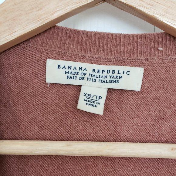 Banana Republic wool sweater vest (size XS) - Picture 2 of 11